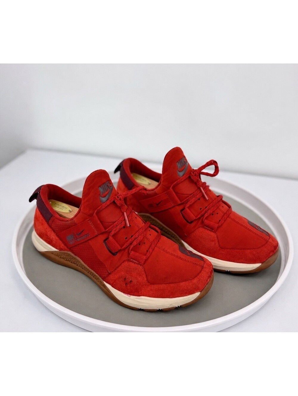Size 10.5 - Nike Tech Trainer Dune Red